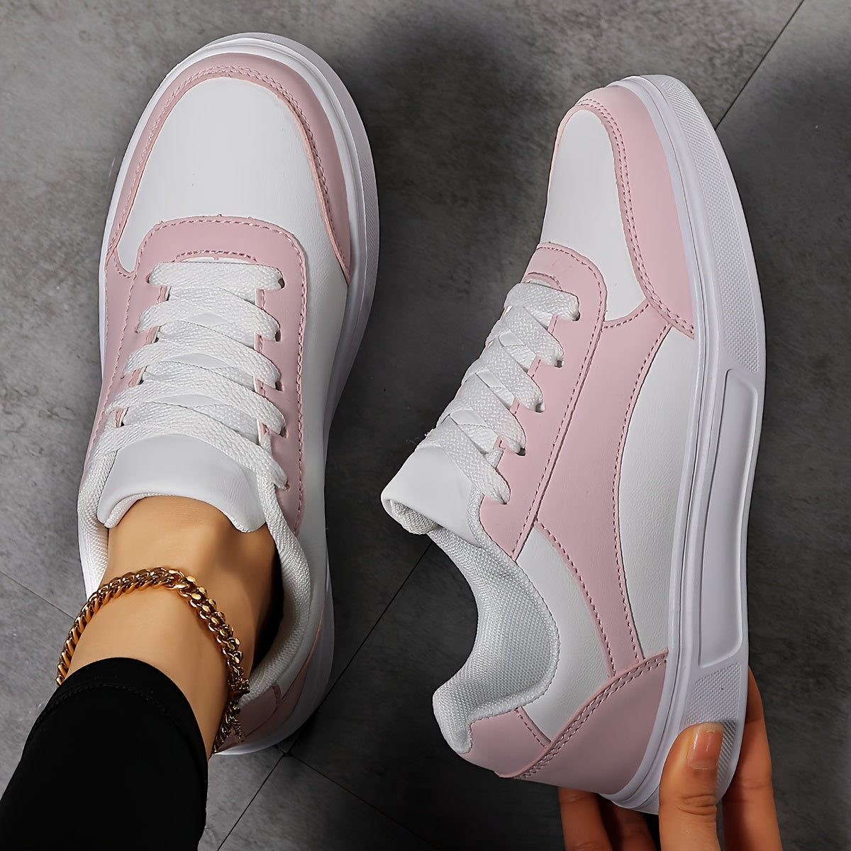 Women's Casual Breathable Flat Shoes Lightweight Comfortable Sneakers