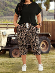 Plus Size Women's Matching Top and Pants Set with Round Neck Short Sleeves