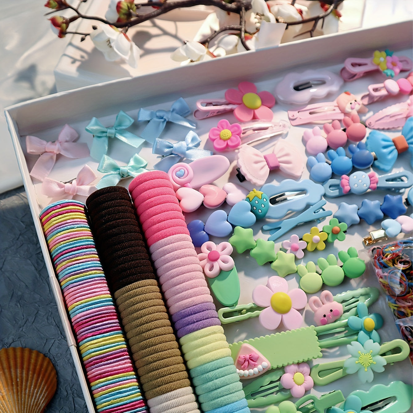 Hair Accessory Set with 2170 Pieces Floral Resin Clips and Seamless Bands for Girls and Women