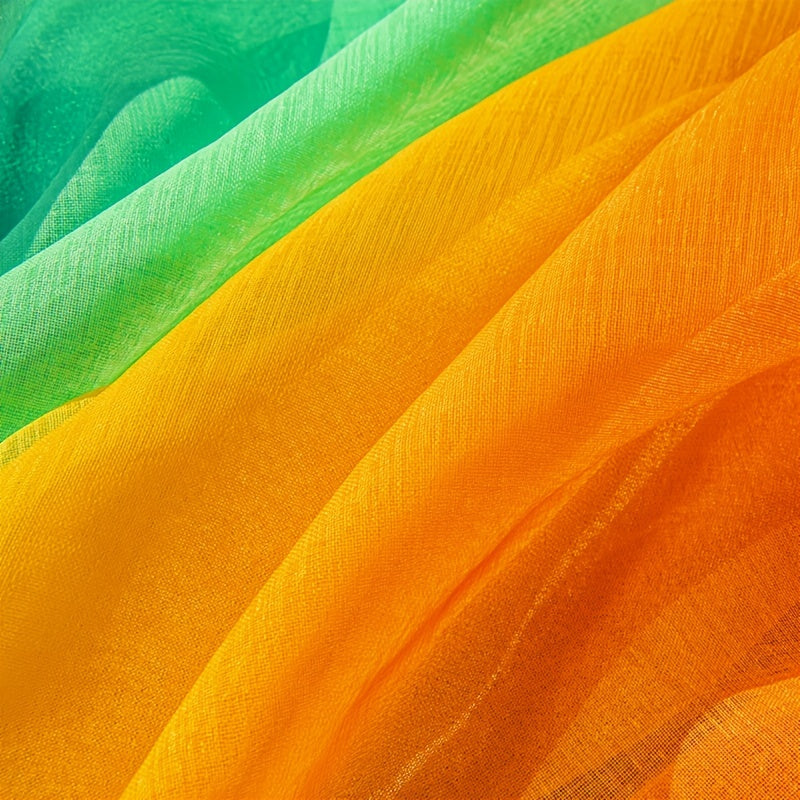 Colorful Gradient Yarn in Horizontal Direction for Knitting and Crocheting