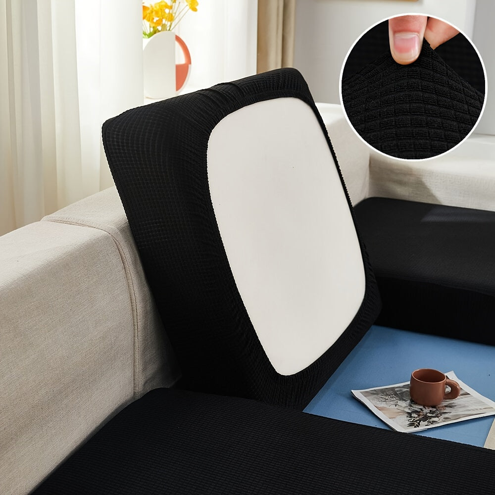 Чехол для подушки сиденья дивана жаккард защищает и выглядит элегантно.