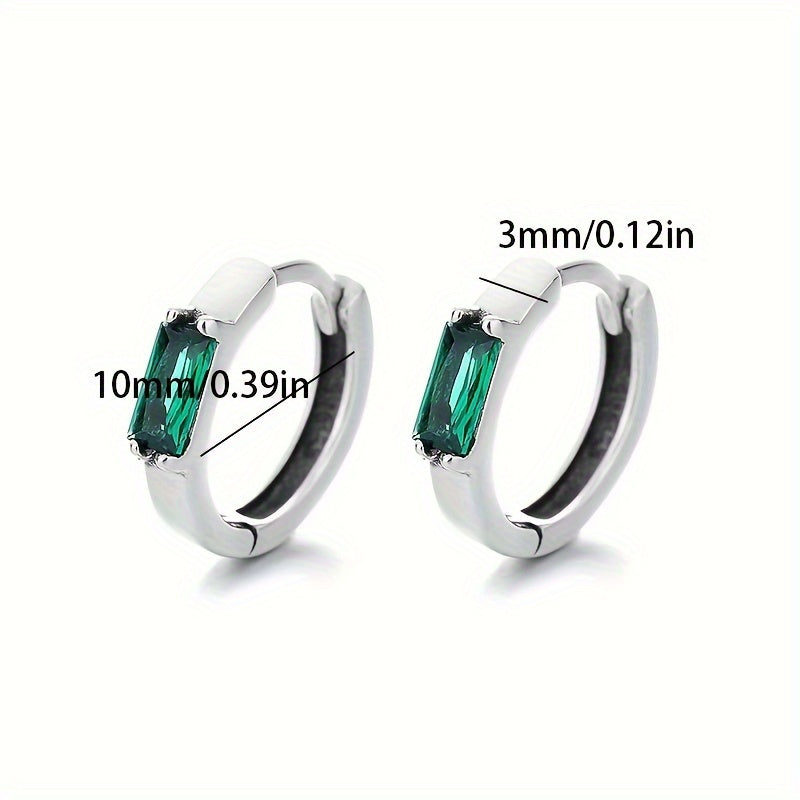 Sleek va Stylish S925 Sterling Silver Minimalist Quloq uzuklari, Yashil Kubik Zirkoniya bilan, Ayollar uchun Ko'p Maqsadli Moda Aksessuar. 2.4g yengil - Partiyalar va Festival uchun Ideal