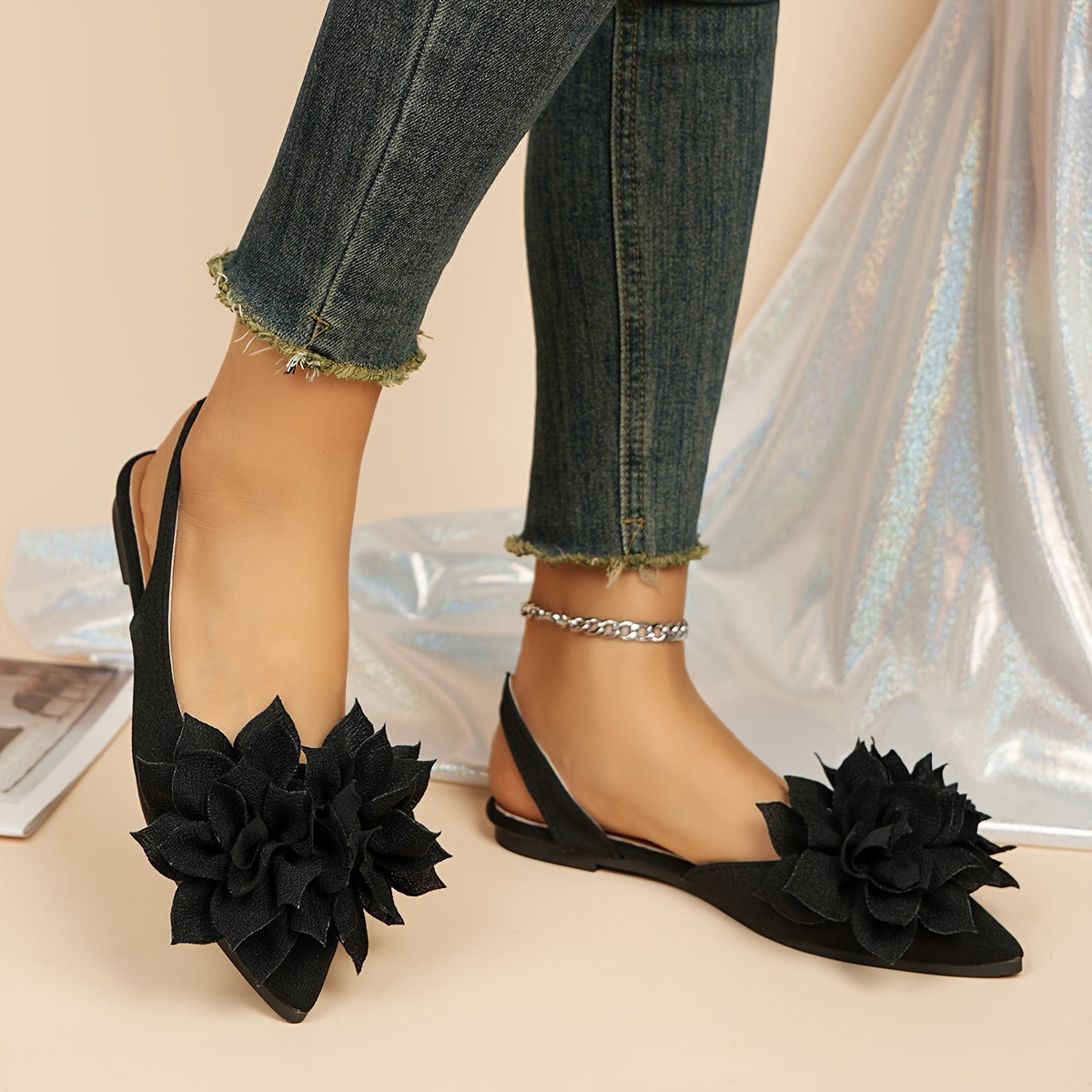 Women's Black Fabric Flat Sandals with Double Flower Embellishment