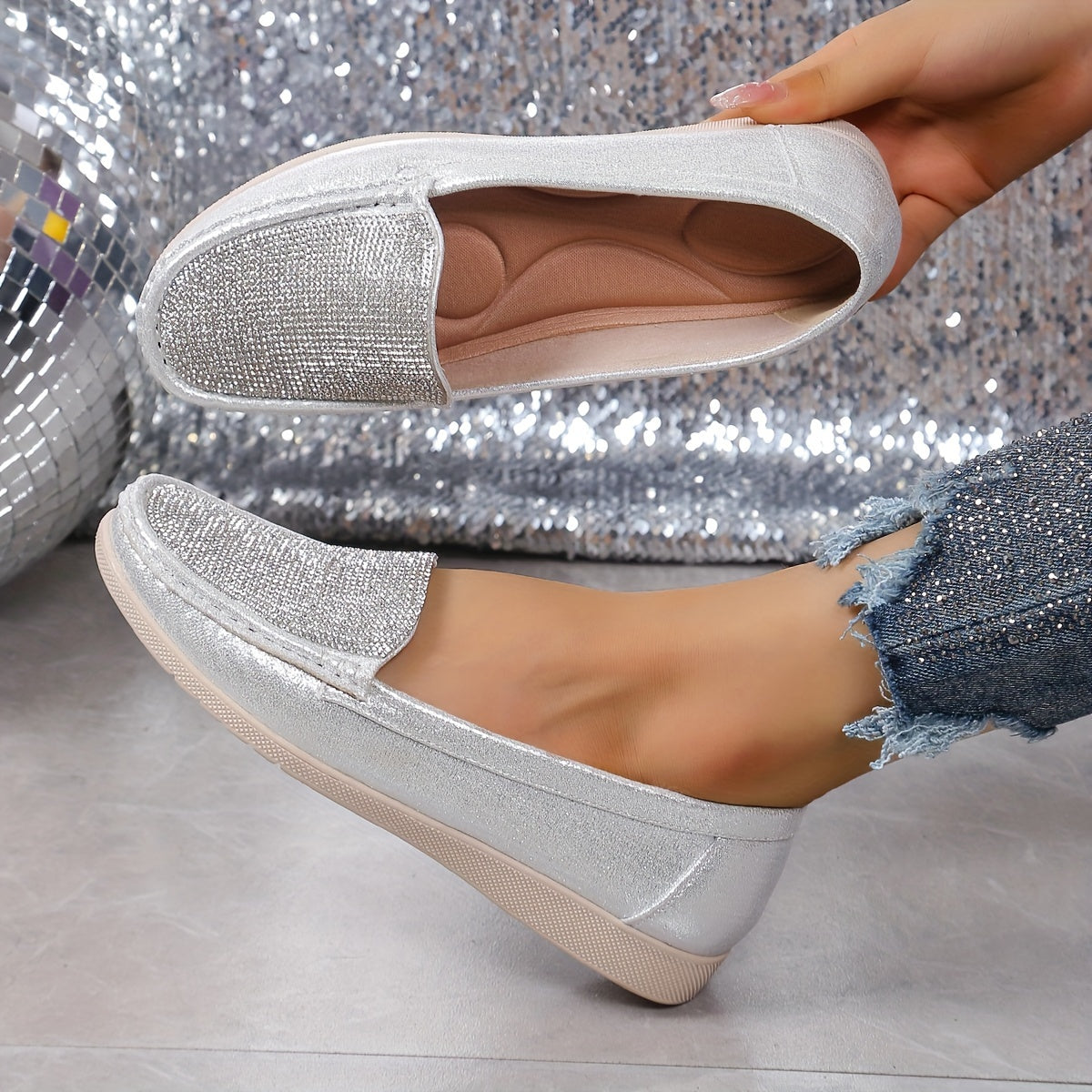 Women's Stylish Flat Shoes With Round Toes and Simple Design