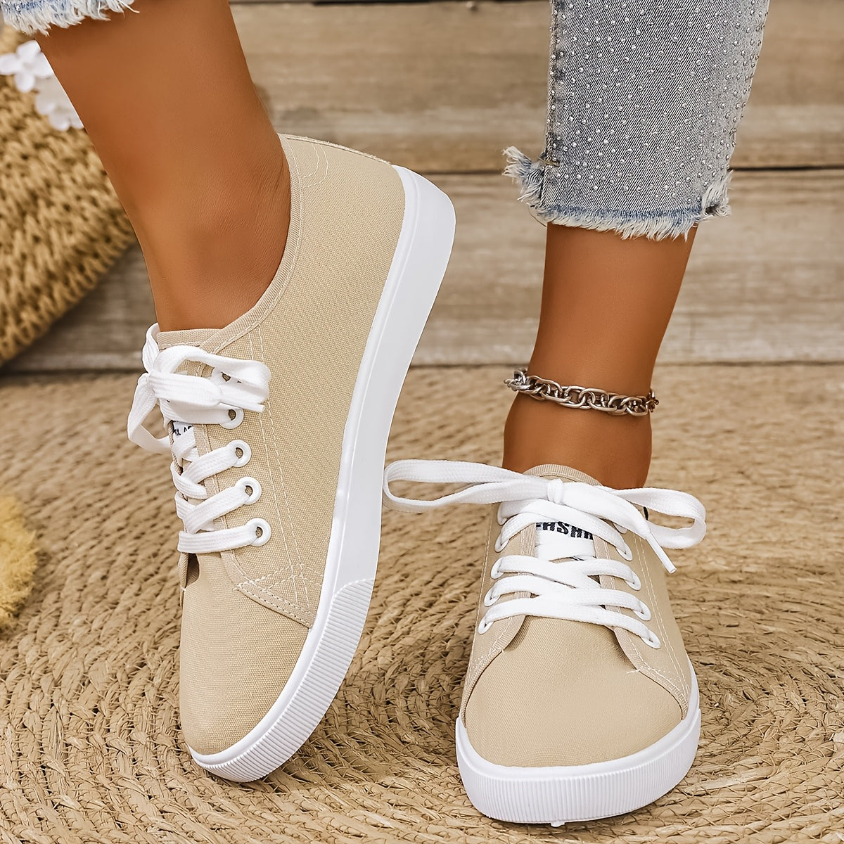 Women's Lightweight White Sneakers with Breathable Soft Sole for Casual Wear