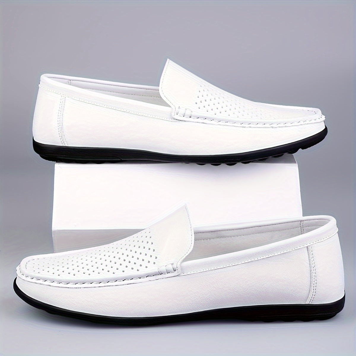Yangi Bahor/Yoz qo'l mehnati bilan tayyorlangan oq slip-on loafers erkaklar uchun zamonaviy dizayn va qulaylik uchun nafas oladigan teshiklar bilan.