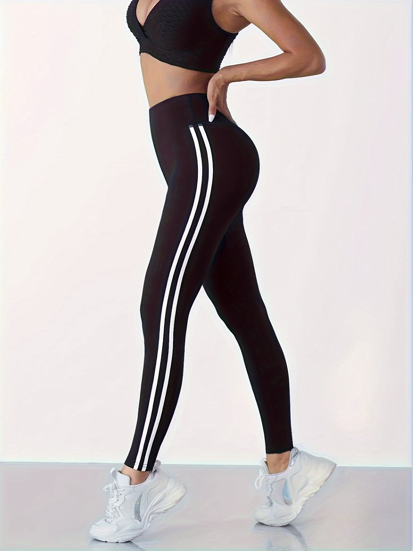 Women's High-Waisted Slim Cropped Sports Leggings for Yoga and Fitness