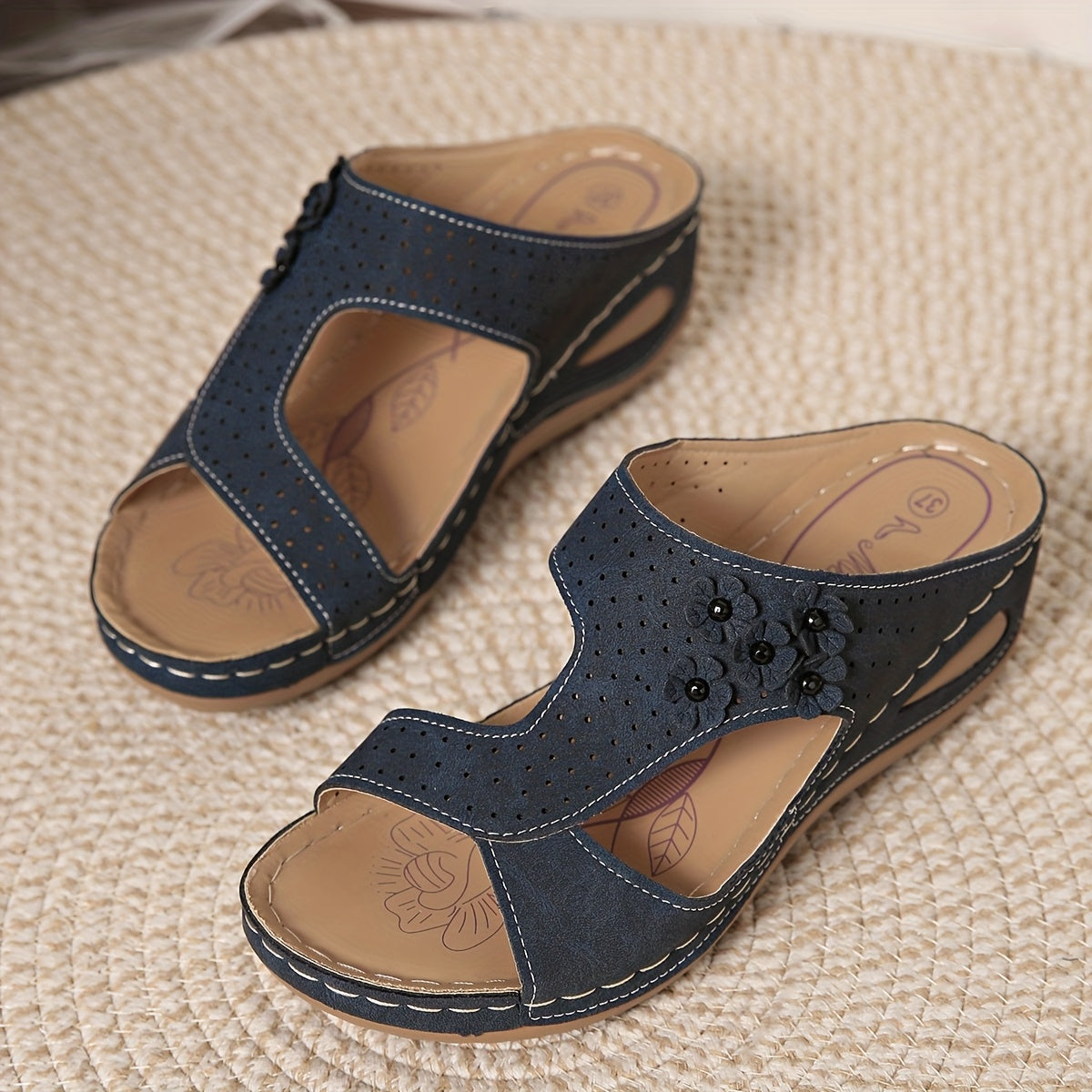 Women's Breathable Indoor Slippers with Flower Design Lightweight Shoes