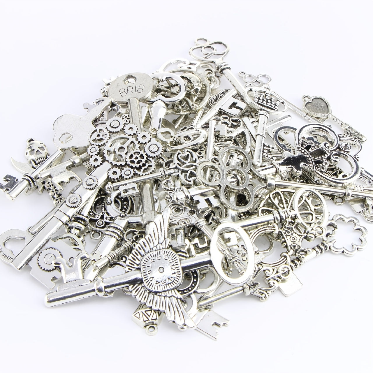 80pcs Antique Zinc Alloy Key Pendants Pirate Castle Skull Heart Filigree Jewelry Making