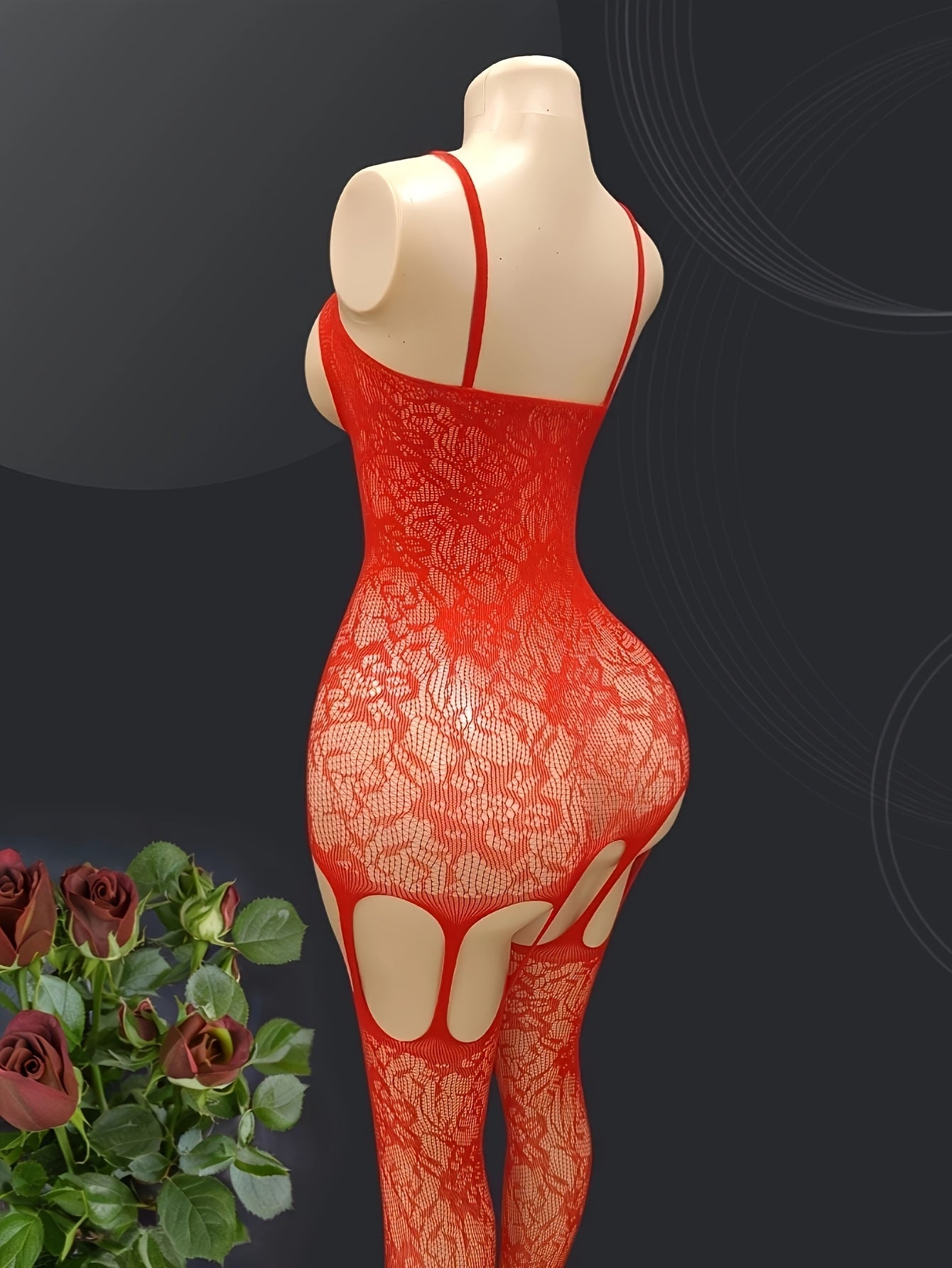 1 dona ayollar uchun sexy jacquard shaffof bodysuit, 95% polyamid va 5% elastandan tayyorlangan. To'qilgan mato, yengil qo'llab-quvvatlash, ko'krak yostiqsiz. Kattalar uchun baliq to'rli ichki kiyim, yelka tasmalari va ochiq qorin bilan.