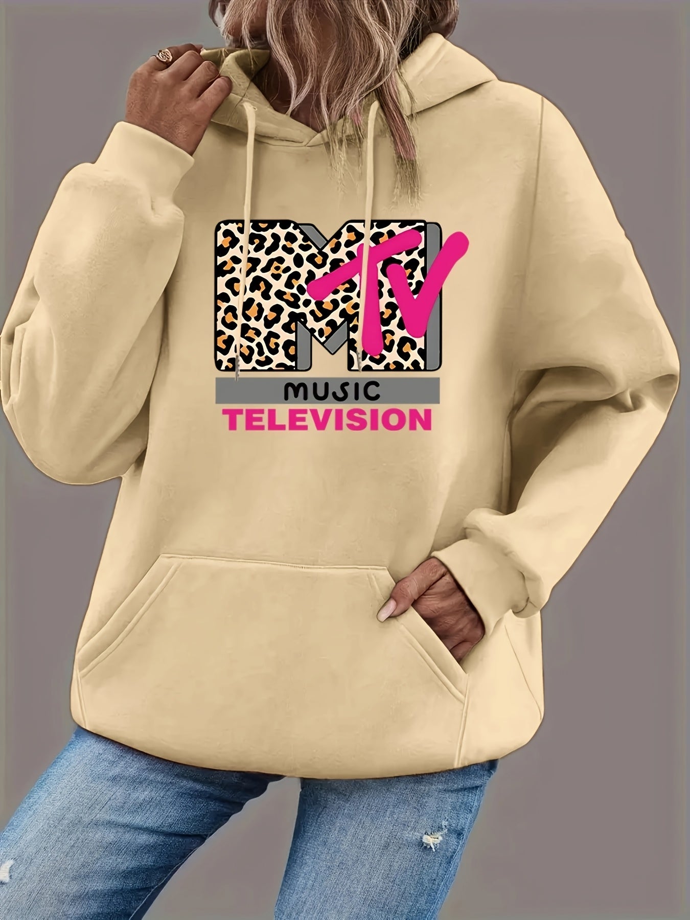 Plus Size Women's Hoodie Polyester Blend Oversized Casual Pullover with Pockets and Leopard Print