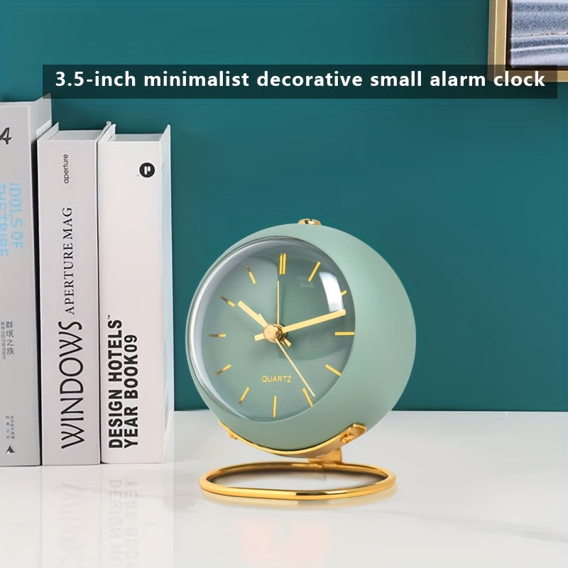Metal Nordic-Style Desk Clock with Luminous Hands for Home and Office