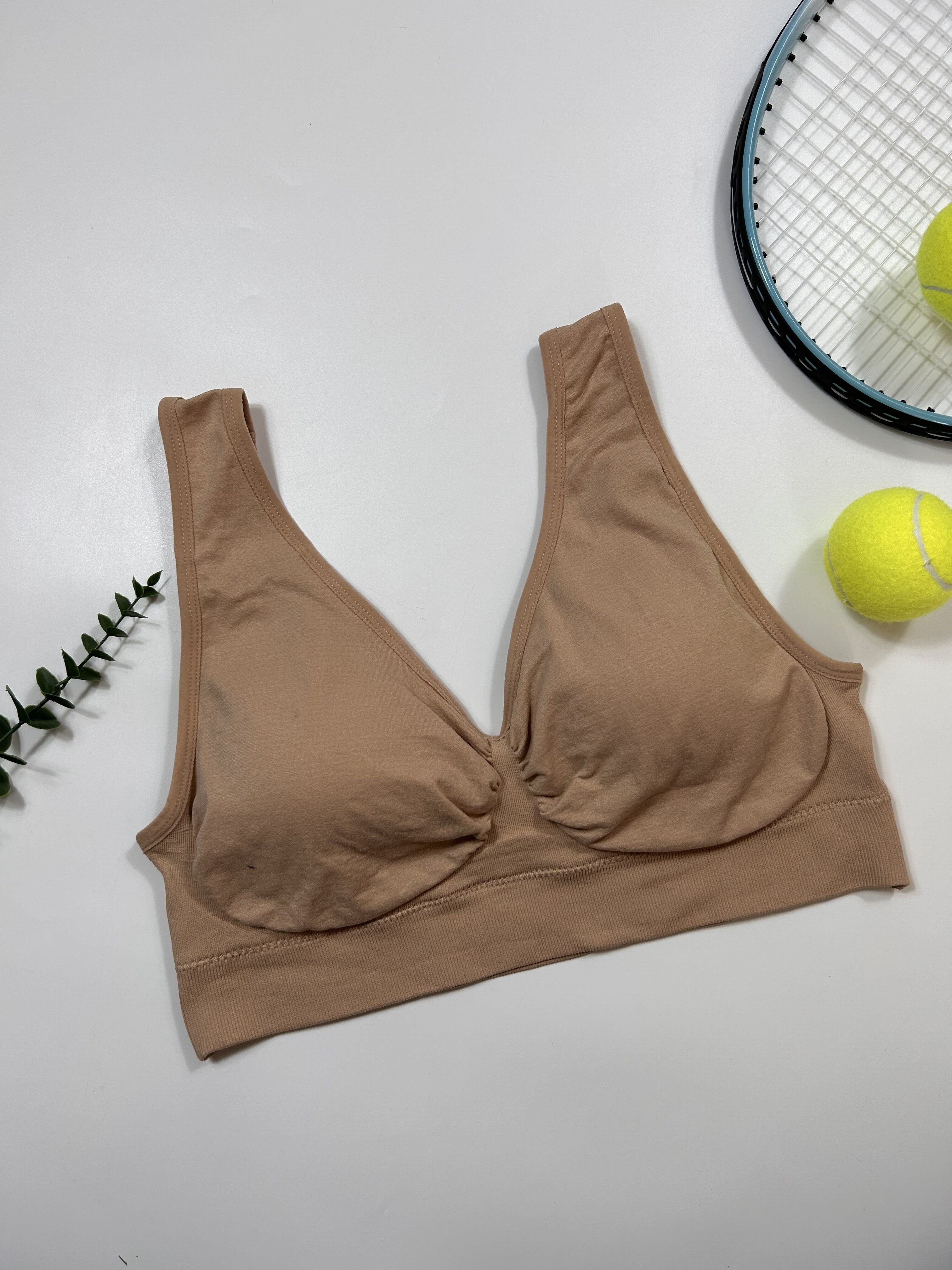 Women's Plus Size Seamless Sports Bra with Removable Pads for Yoga Running