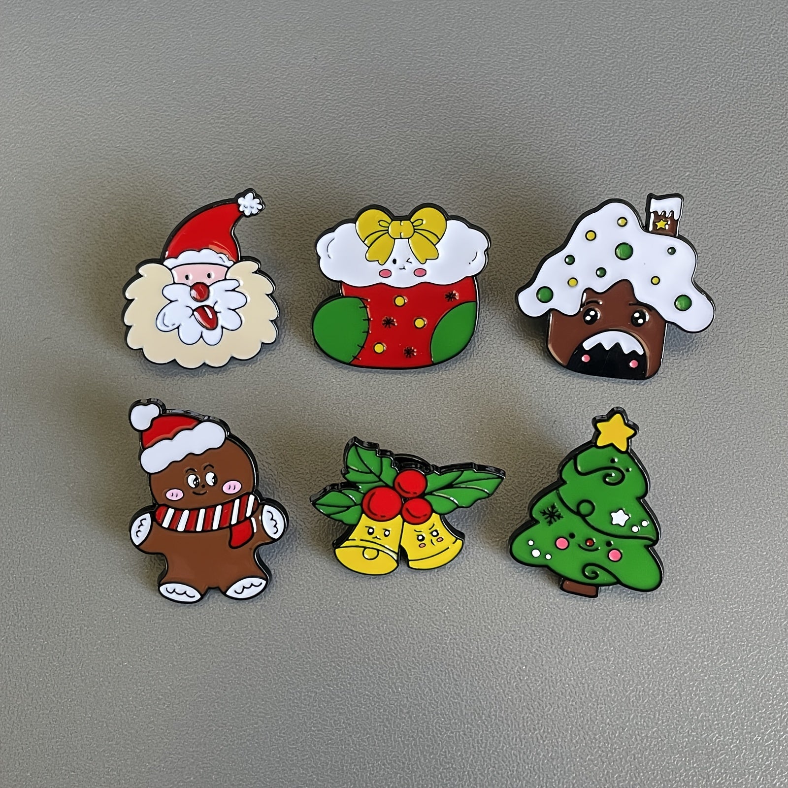 6 ta Yangi yil emal pinlari to'plami, noaniq shakldagi alloy broshlar, Santa, gingerbread va daraxt dizaynlari