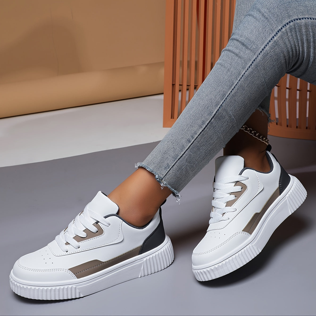 Women's Solid Color Casual Sneakers, Lace Up, Lightweight, Plus Size