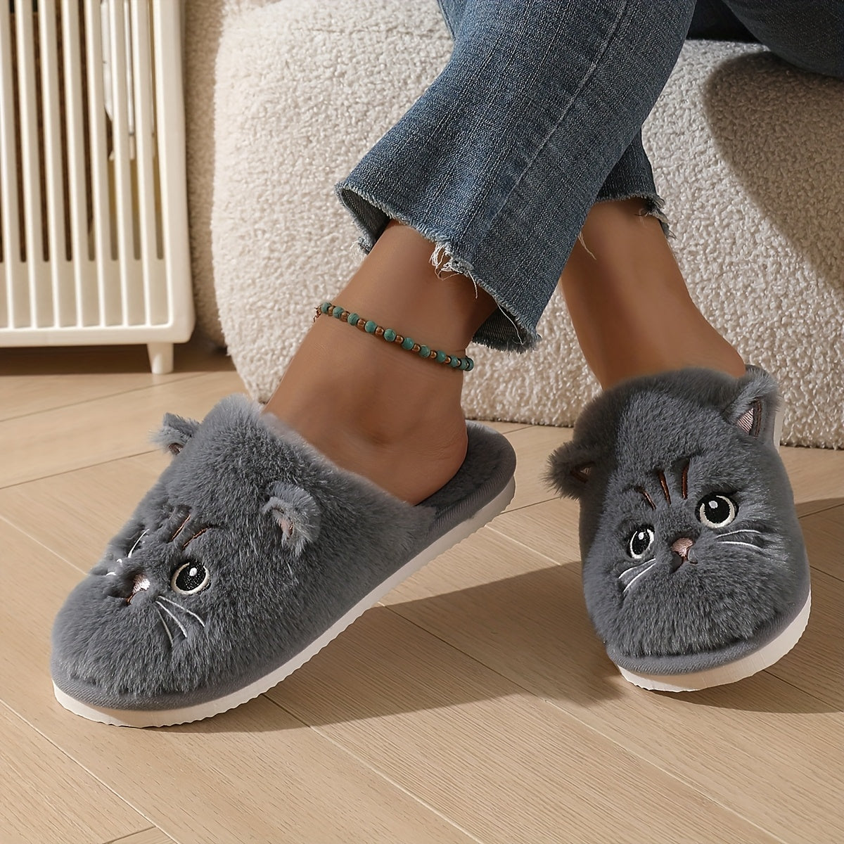 Women's Cartoon Cat Plush Slippers Soft EVA Indoor Outdoor Black White Bow