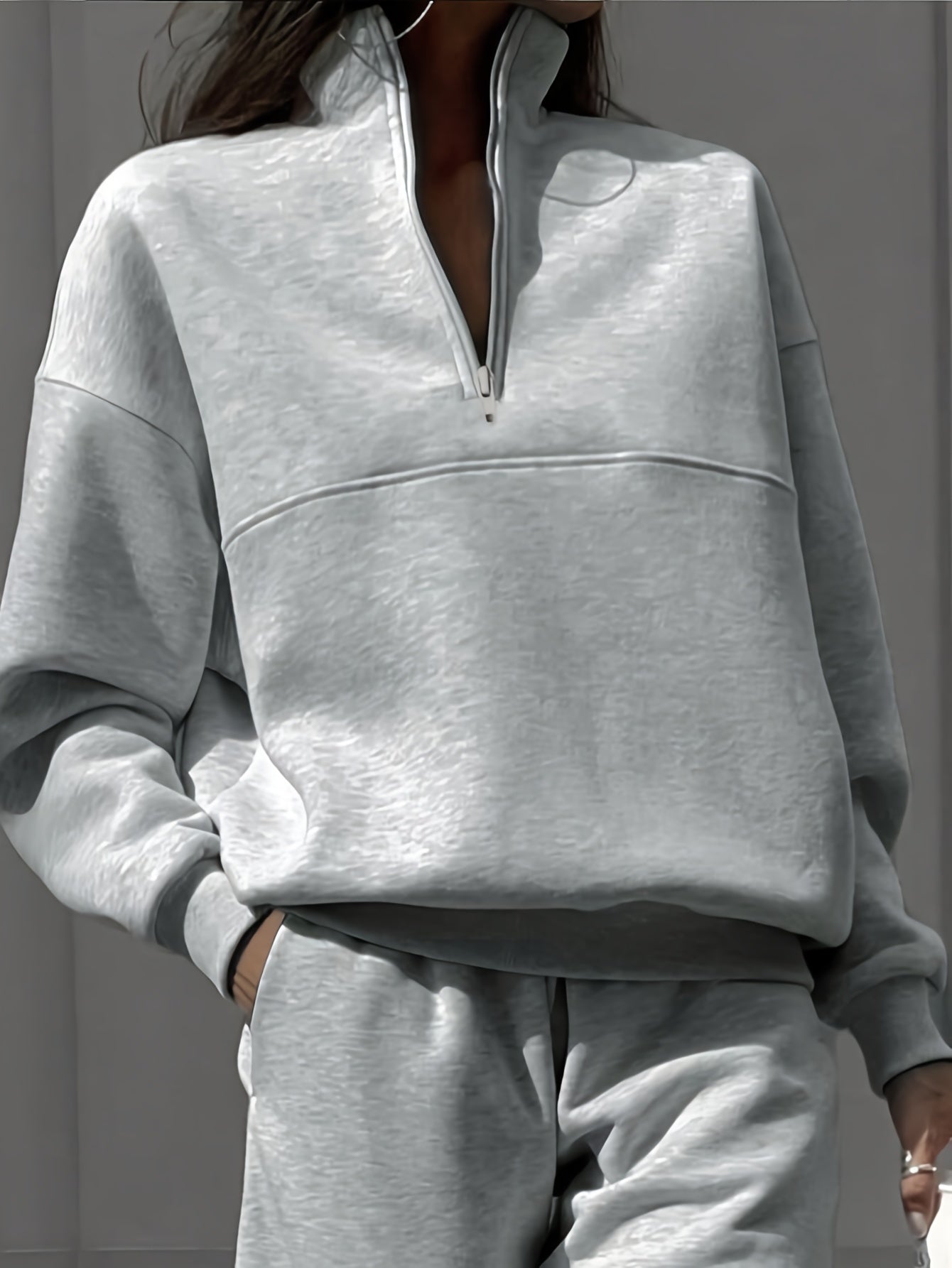 Plus o'lchamdagi kulrang futbolka ayollar uchun uzun qolli, yarim zipli, kuz-qish mavsumi