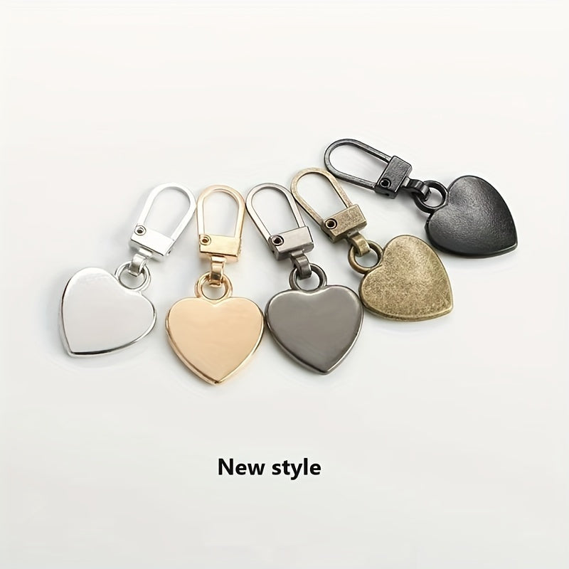 5 LuxeCraft Love Heart Metal Zipper Pulls semi-automatic olib tashlanadigan snap tirqishlari bilan. Qutilar, sumkalar, kurtkalar, kiyimlar, poyabzal va botinkalar uchun o'rnini bosuvchi. Yuqori sifatli snap aksessuarlar.