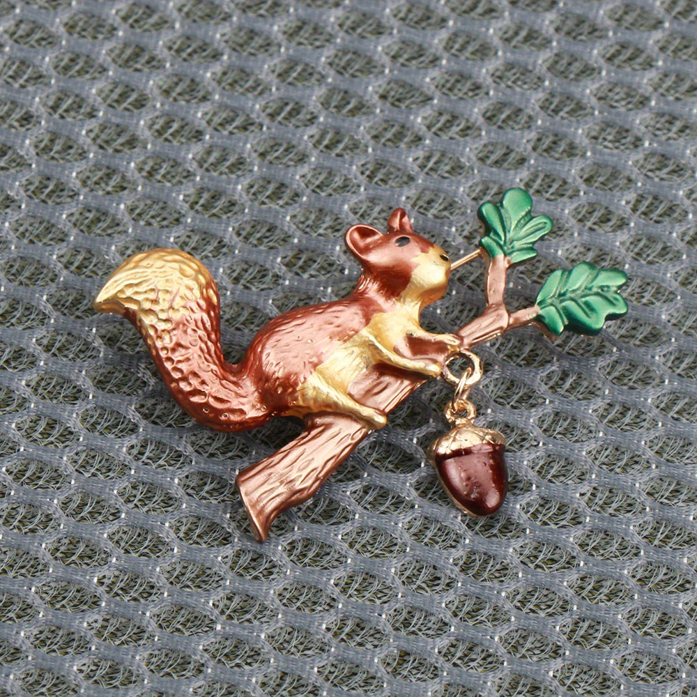 Gothic Style Enamel Squirrel Brooch Pin for Wool Sweaters Jackets