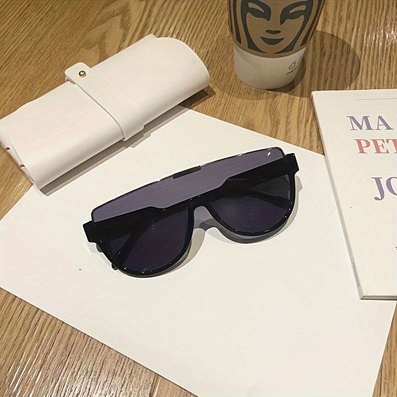 Katta o'lchamdagi ayollar uchun ko'zoynaklar, yarim ramkali polikarbonat ramka, qarshi yorituvchi linzalar, ko'cha uslubi va piyoda sayohat uchun