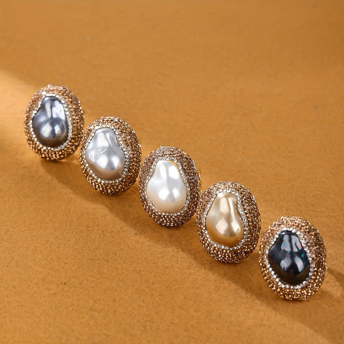 Chic Barok marvarid uzuk, rhinestone aksentlari bilan bezatilgan - Partiyalar va sovgalar uchun ideal, har qanday tadbirga mos keladi