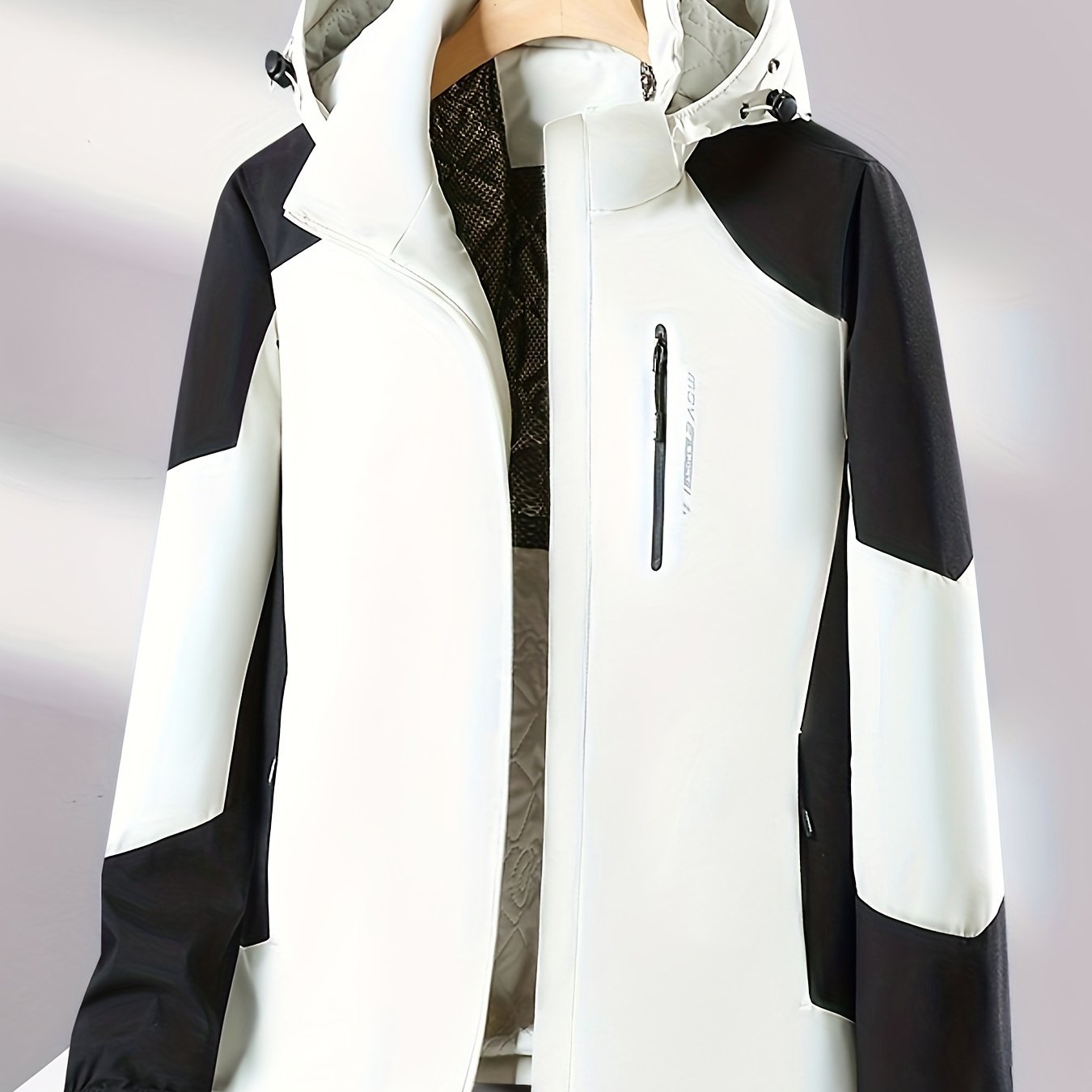 Women's Color Block Waterproof Winter Sports Jacket with Hood and Long Sleeves