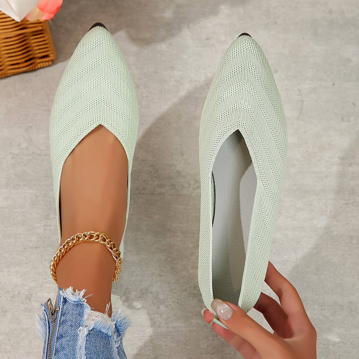 Women's Pointed Toe Flat Shoes Lightweight Comfortable Large Sizes