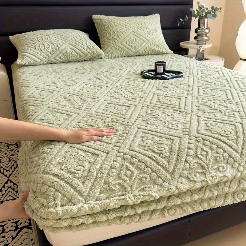 Heavyweight Mattress Protector for Autumn and Winter Single Bed Warming Carved Design