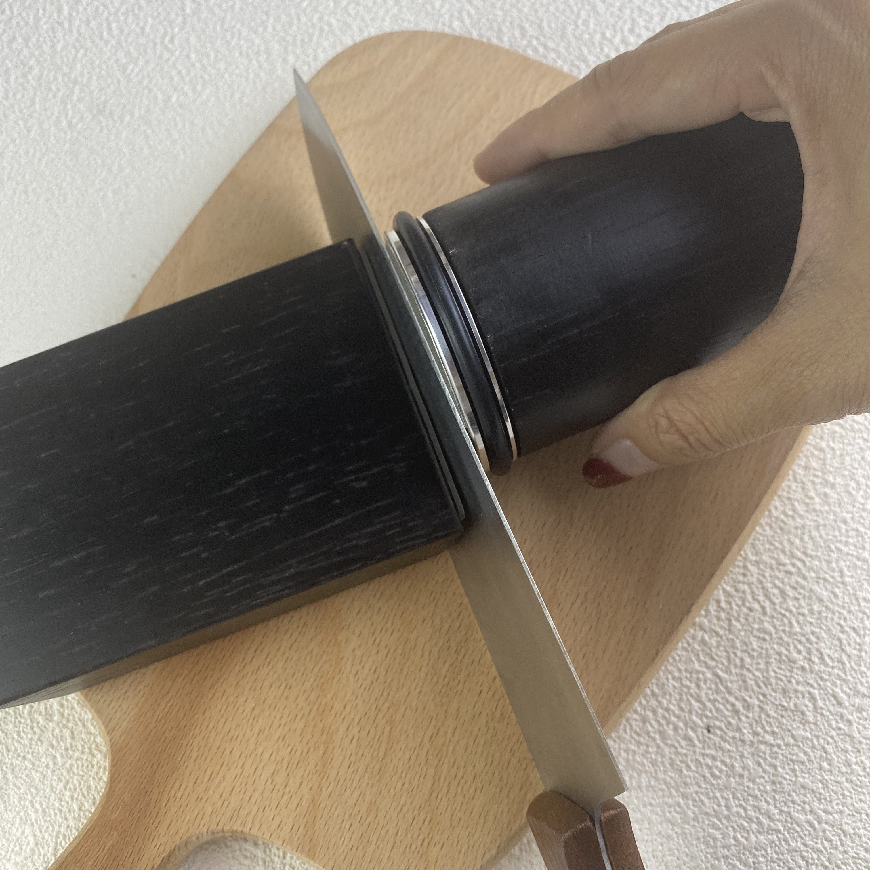 Wooden knife sharpener with diamond sharpening stone, uncharged magnetic rolling system, adjustable angle with rollers, kitchen grinding tool accessory.