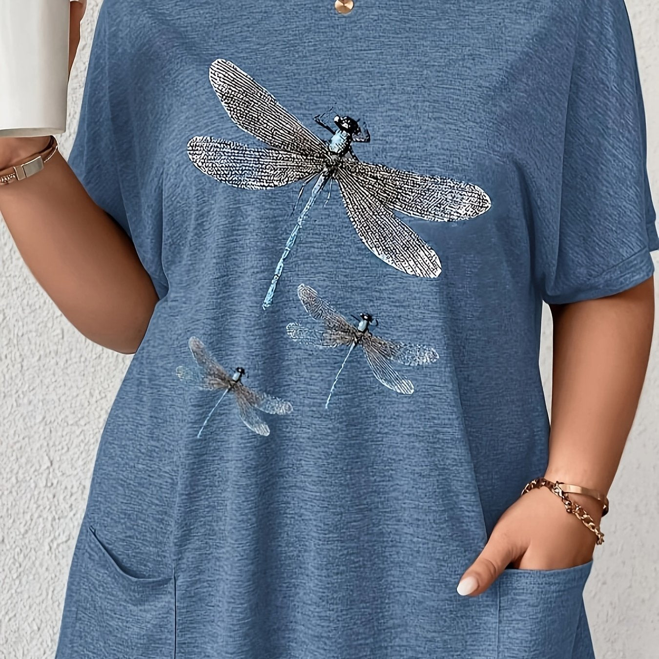 Plus Size Women's Dragonfly Print T-Shirt Green Short Sleeve Crew Neck Casual Top