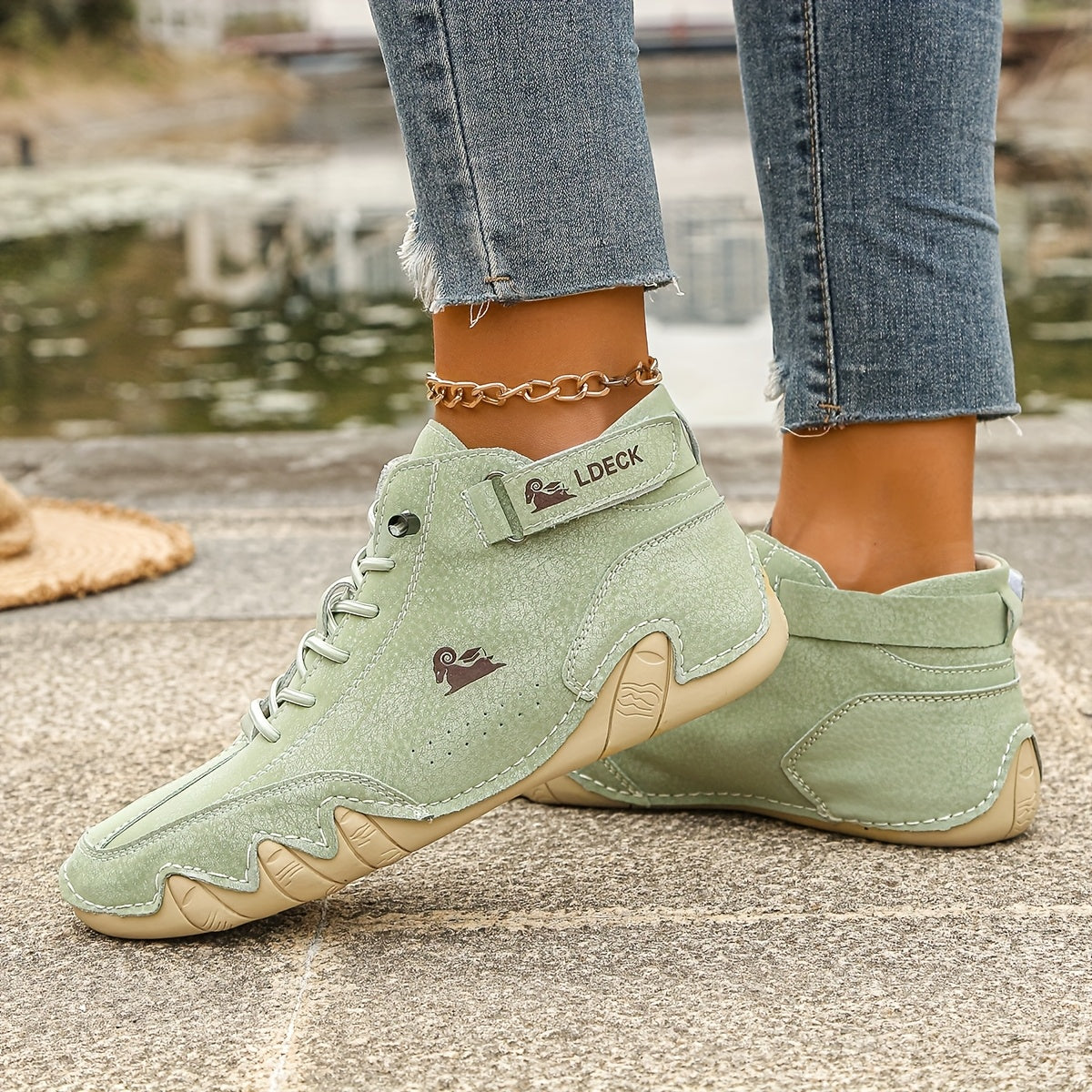 Ladies' Casual Light Color Sneakers with Anti-Slip Rubber Sole