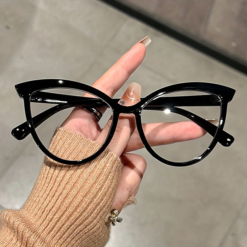 Retro-Inspired Cat Eye Glasses Women Transparent Lenses Fashionable Computer Eyewear