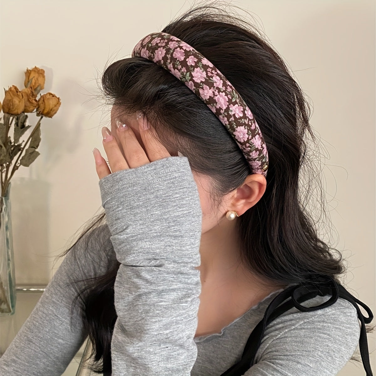 Vintage gullar naqshidagi mato boshbandi, zamonaviy atirgul va aralash gullar dizayni, keng qirrali soch halqasi, 14-fevral uchun ideal