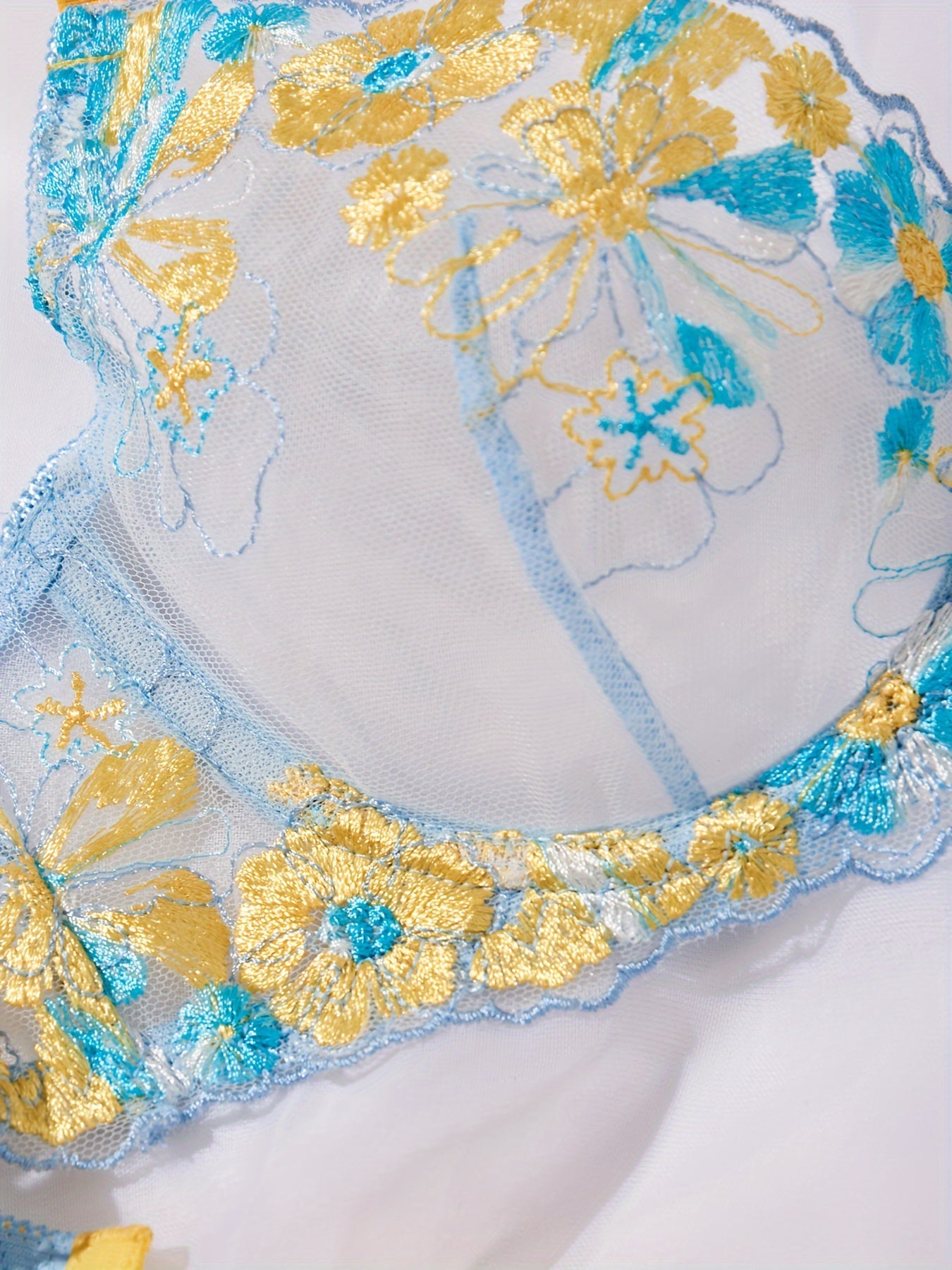 Women's Lace Seductive Lingerie Set with Adjustable Straps and Floral Design