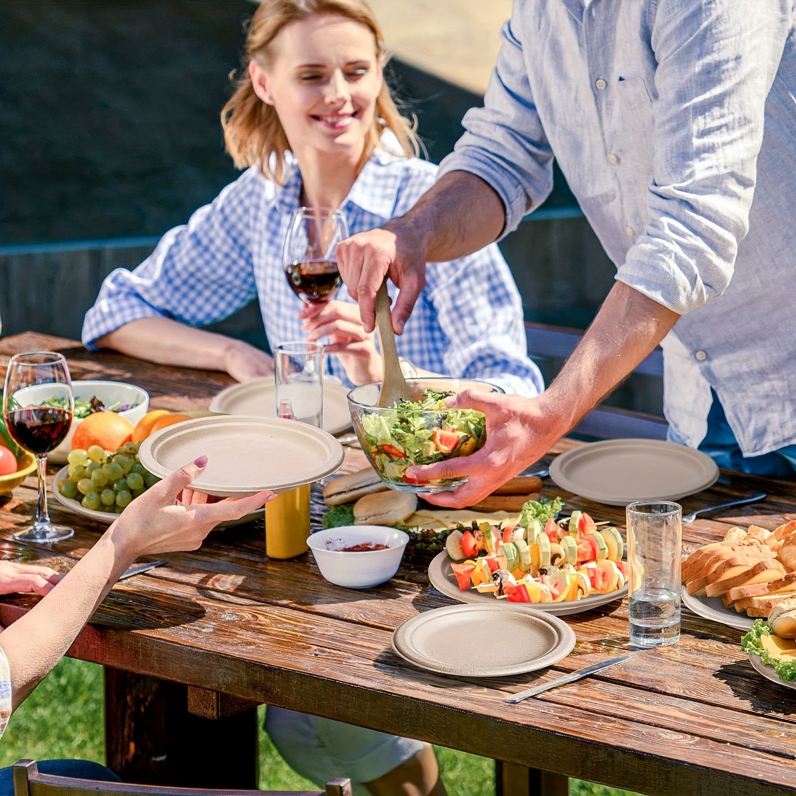 Bir martalik qog'oz plitalar 10 9 7 dyuym, 50 ta, 100 ta, partiyalar va pikniklar uchun paket