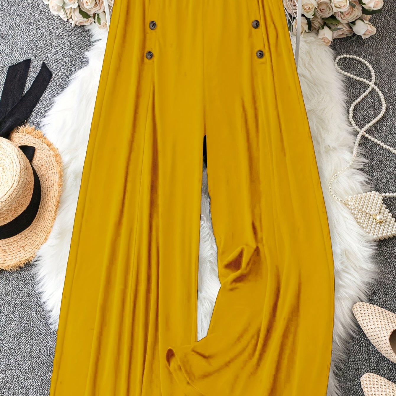 Plus-size ayollar uchun tugma tafsilotlari bilan bir xil rangli keng oyoq shimlar