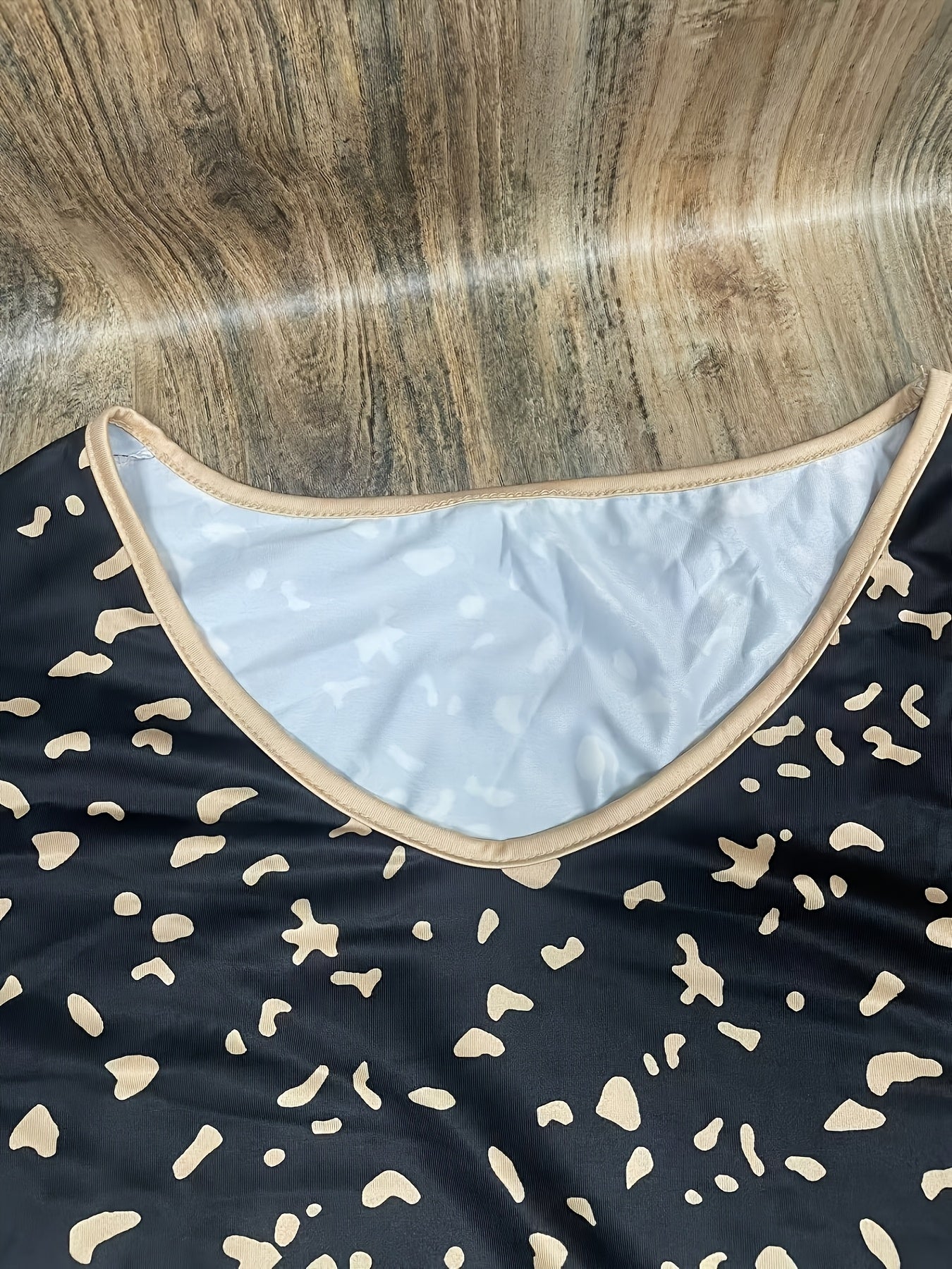 Women's Floral Print V-Neck Tunic Top Polyester Blouse with Three Quarter Sleeves