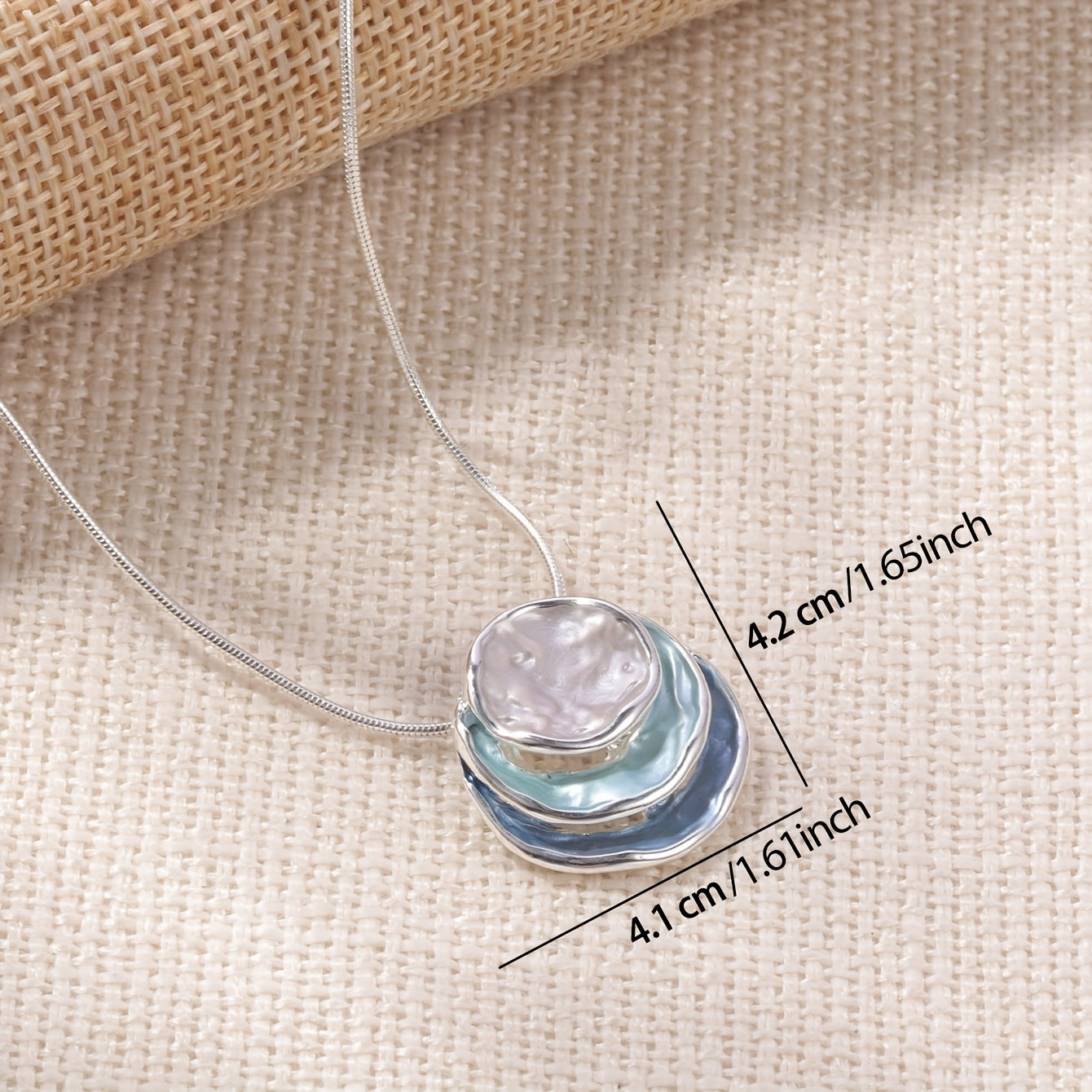 Women's Enamel Zinc Alloy Geometric Necklace for Beach and Wedding Wear