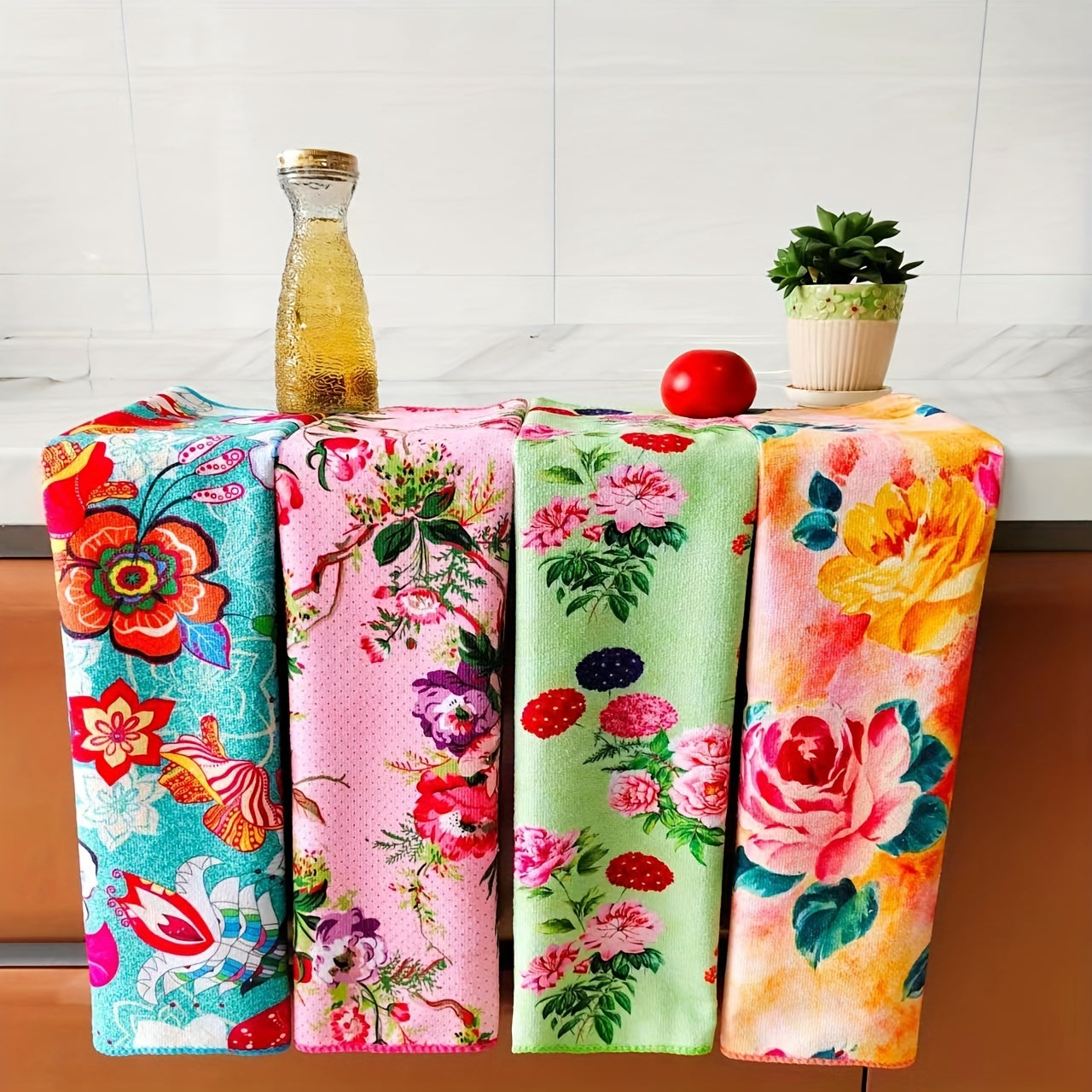 Set of Four Microfiber Kitchen Towels Floral Print 40x60cm Absorbent Lint-Free