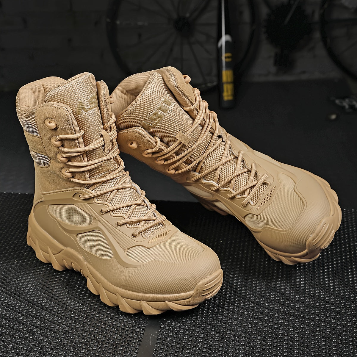 Men's High-Top Hiking Boots Breathable Fabric Non-Slip Soles All-Season
