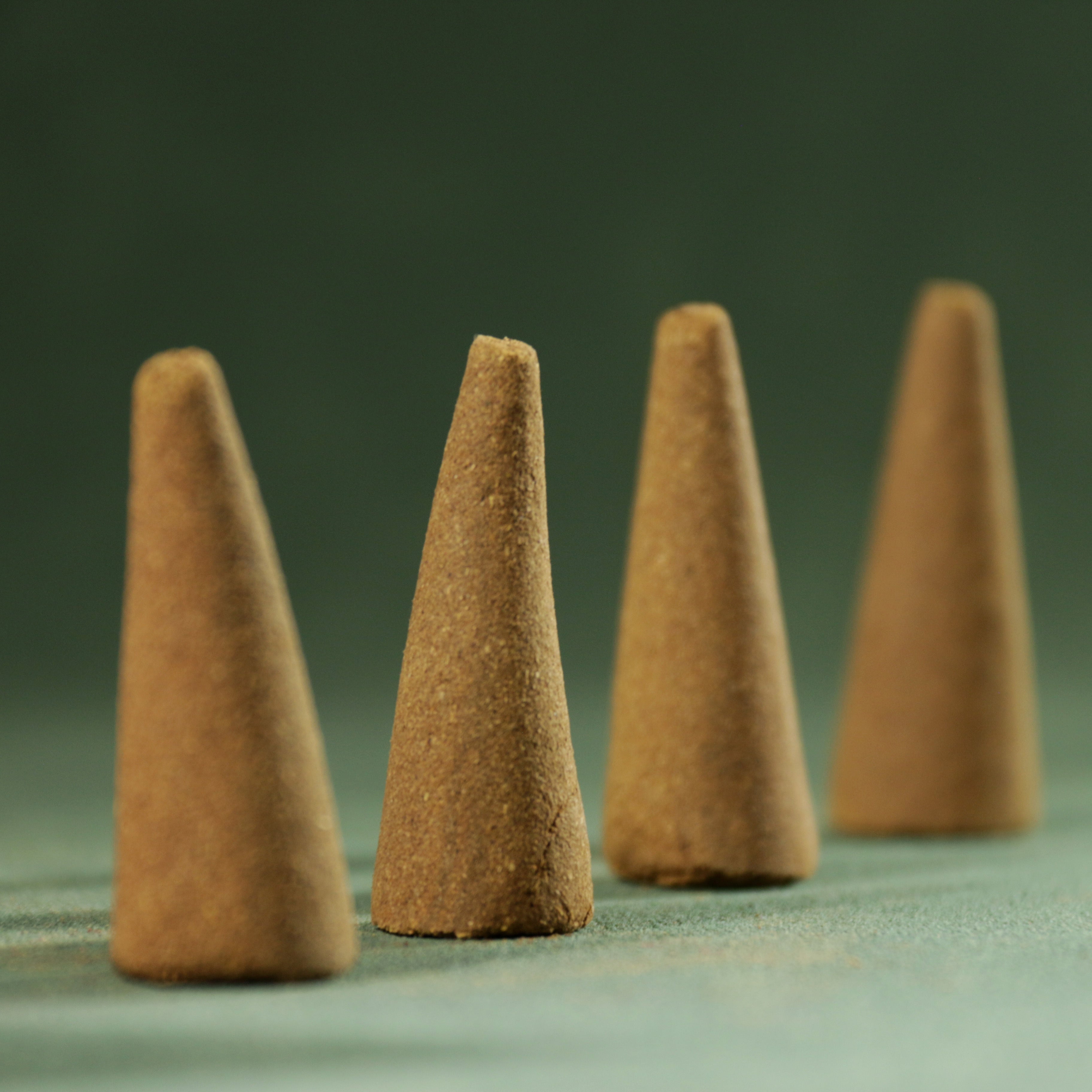 Patchouli Incense Cones for Meditation Yoga and Space Purification Natural Fragrance