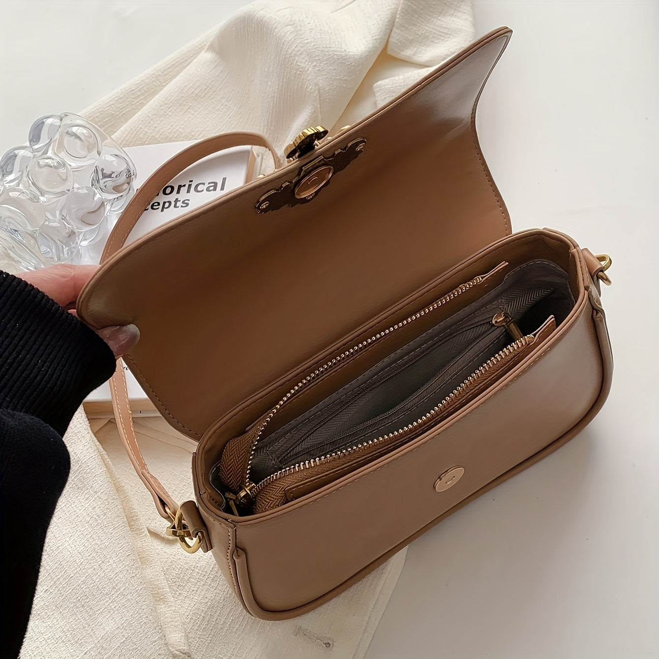 Women's Crossbody Bag PU Solid Color Large Capacity Zipper Closure for Multiple Occasions