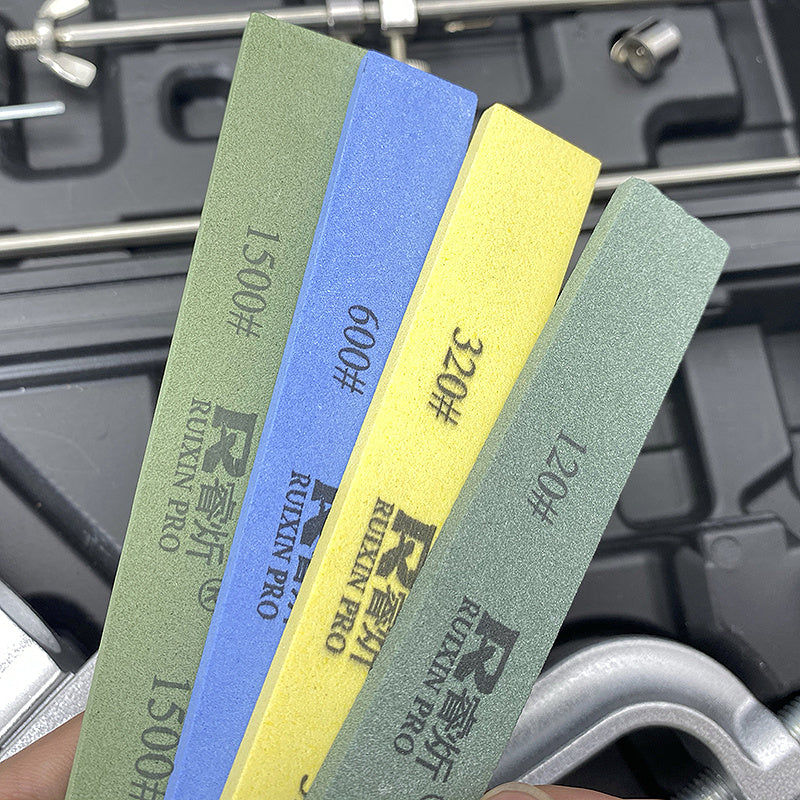 Burchakli maydalagich oshxona uchun pichoq, qaychi, kliplar va aksessuarlar uchun sarguzasht to'plami