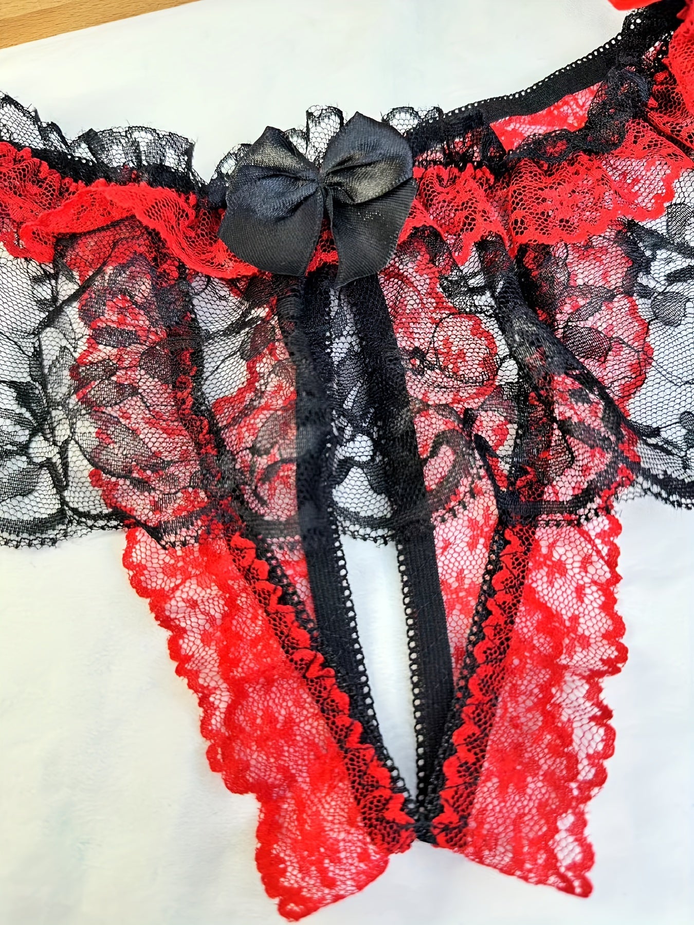 Ayollar uchun jozibali dantelli trimli ochiq qorin ichki kiyimlari