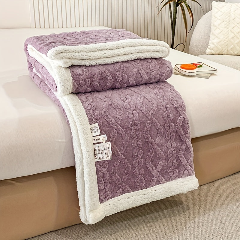 Reversible Polyester Fleece Sherpa Bed Blanket with Geometric Pattern for All Seasons