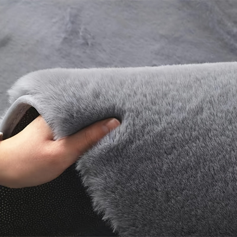 Faux Rabbit Fur Area Rug Soft Plush Fade-Resistant Machine Washable Living Room Bedroom Decor