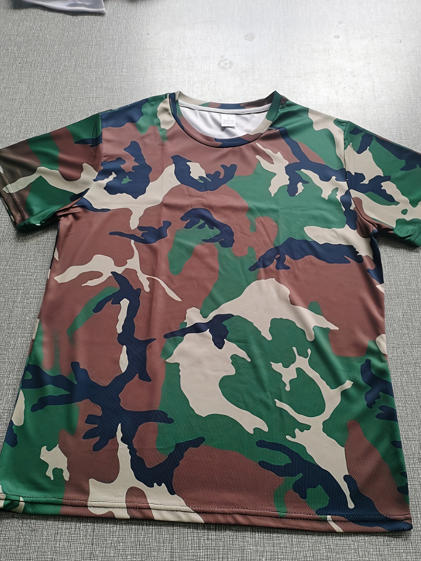 Men's Camo Print Summer Shirt Short Sleeve Breathable Polyester Casual Round Neck