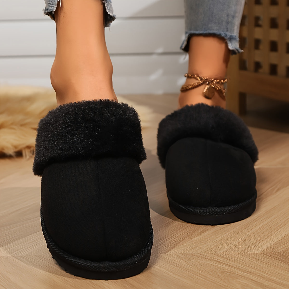 Ayollar uchun mo'ljallangan yumshoq va shilimshiq ichki maktab uchun EVA taglikli yopiq uy poyabzali