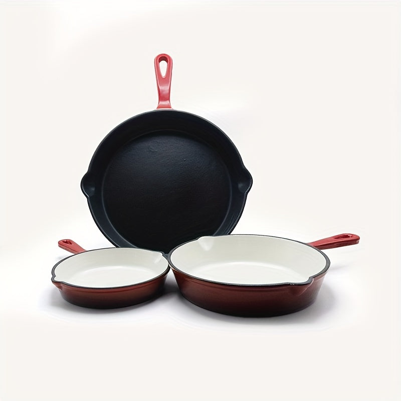 Набор из трех чугунных сковородок с эмалевым покрытием красного и кремового цветов, размером 15,24 см, 20,32 см и 25,4 см. Можно использовать на плите и в духовке.