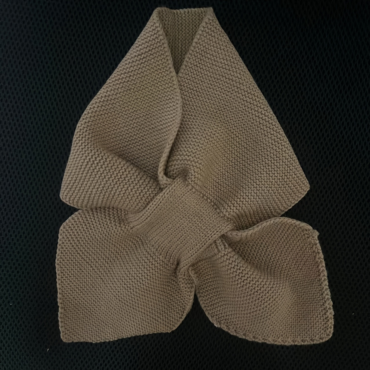 Ayollar uchun qattiq rangli to'qilgan o'zaro bog'langan sharf, qishki issiq aksessuar